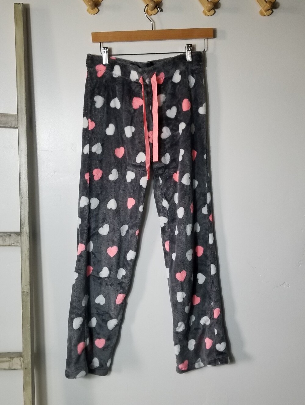 SECRET TREASURES WOMEN'S HEART PAJAMA PANTS SIZE SMALL